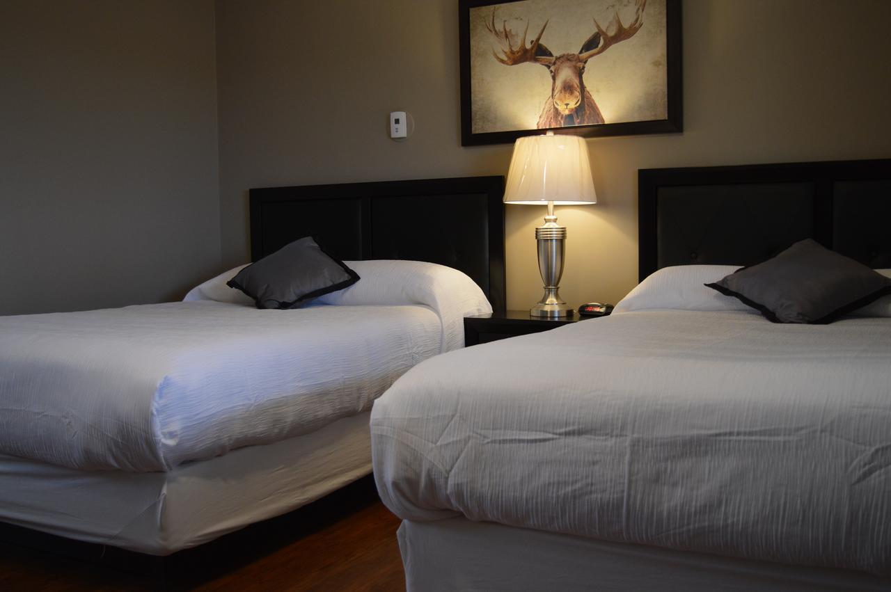 94 Motel & Rv Park 100 Mile House Экстерьер фото